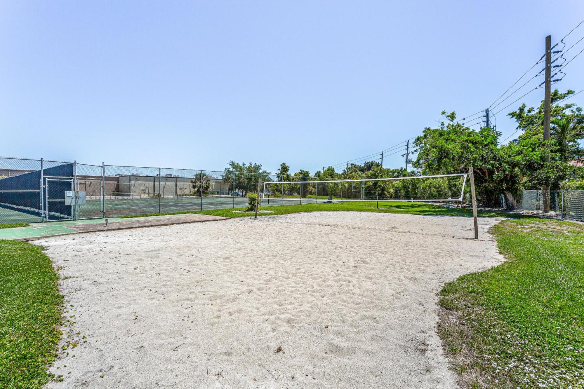 Sandy Shores North North Naples Стая снимка