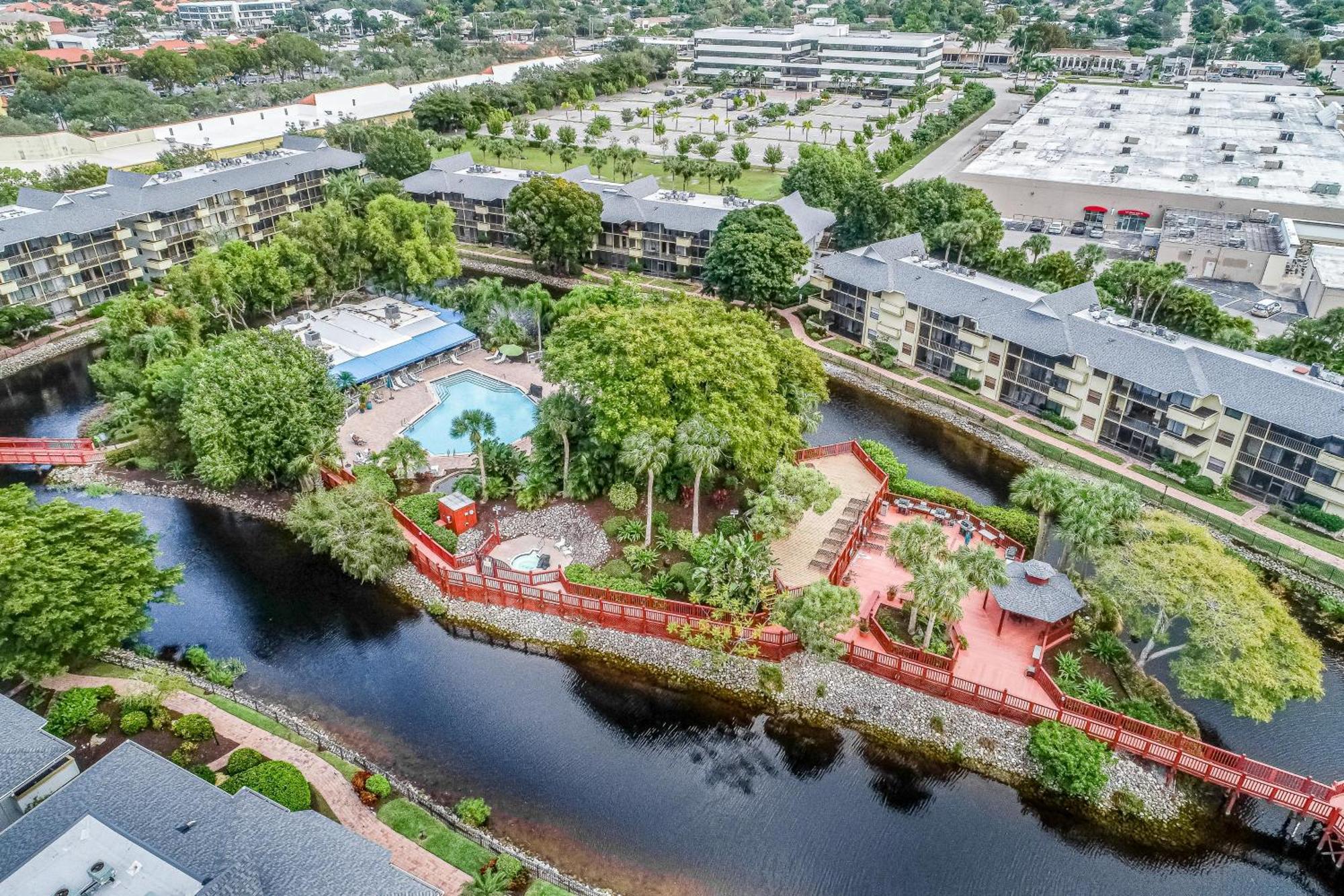 Sandy Shores North North Naples Стая снимка