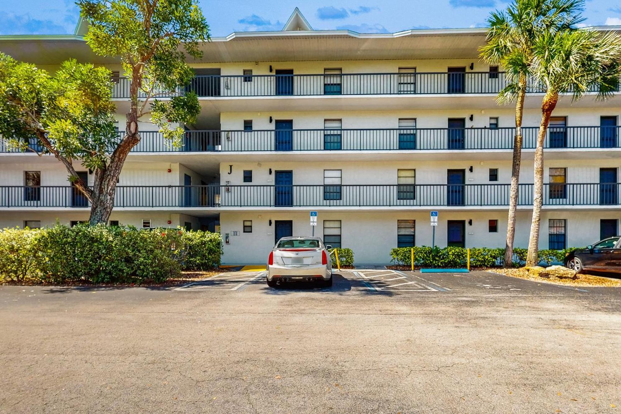 Sandy Shores North North Naples Екстериор снимка